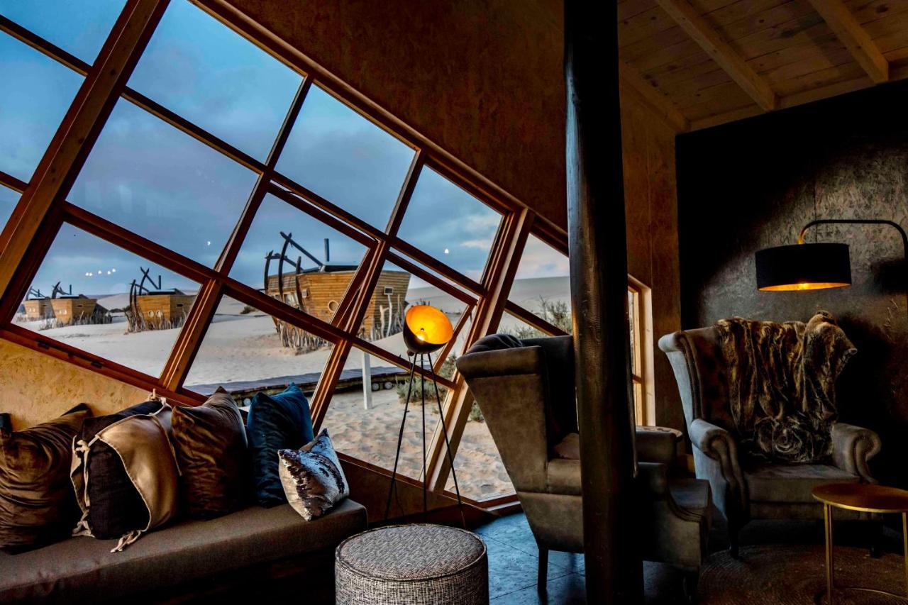 Shipwreck Lodge Mowebaai 외부 사진